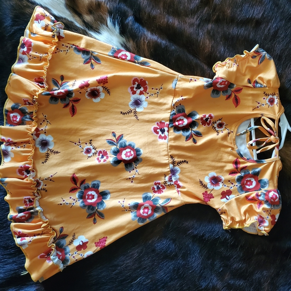 dress - Picture 2 of 2